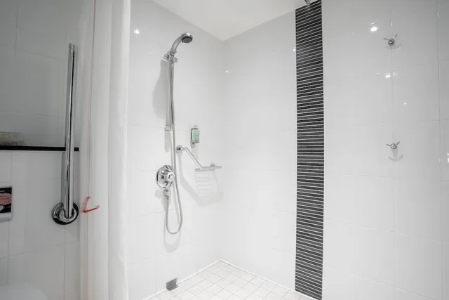 غرفة قياسية بسرير مزدوج لذوي الإعاقة، Holiday Inn Glasgow City Centre Theatreland, an IHG Hotel 7/7