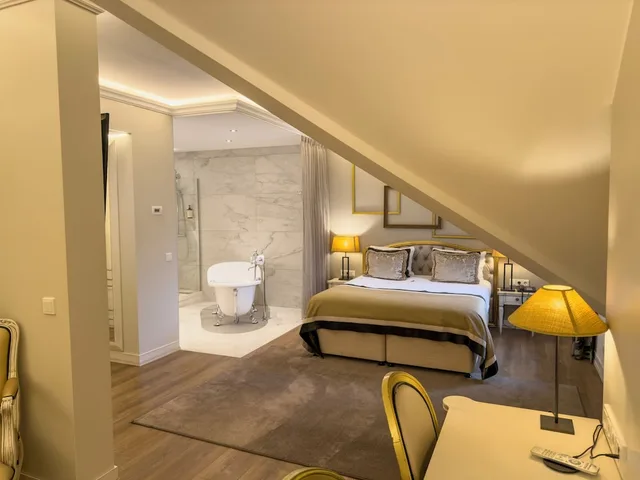 جناح تنفيذي بسرير كينج بغرفة نوم واحدة، CHATEAU D'URSPELT 6/6
