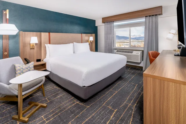 غرفة قياسية بسرير كينج لذوي الإعاقة، Holiday Inn Friso by IHG 2/3