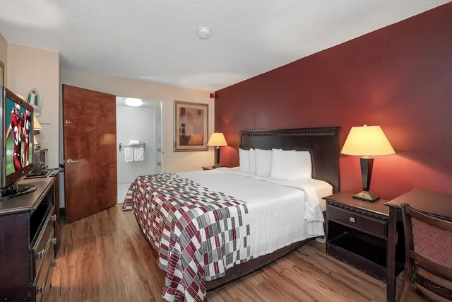 غرفة ديلوكس بسرير مزدوج للمدخنين لذوي الإعاقة، Red Roof Inn Suites Oxford 2/7