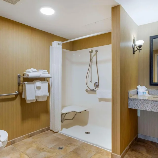 غرفة بسريرين كوين لذوي الإعاقة، Comfort Suites Kodak Sevierville 4/4