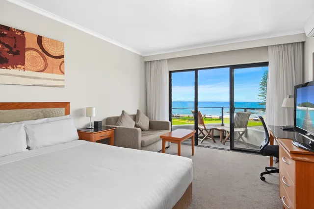 غرفة بسرير مزدوج بإطلالة على البحر، Ibis Styles Port Macquarie 2/9