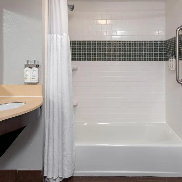 غرفة قياسية مع أريكة، Staybridge Suites Miami Doral Area 8/8