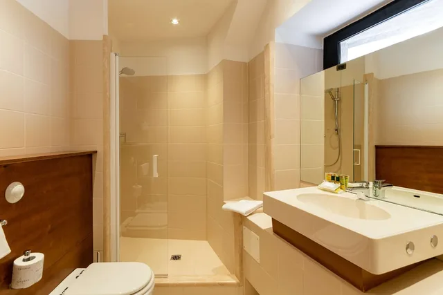 غرفة ثلاثية بثلاثة أسرّة، B&B HOTEL Firenze Pitti Palace al Ponte Vecchio 8/9