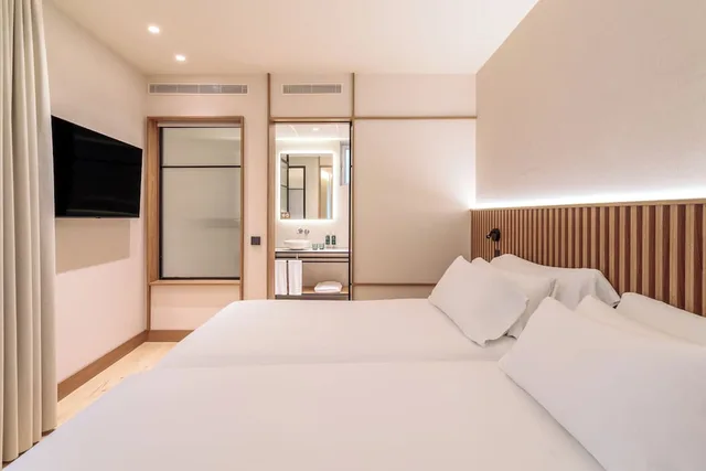 Superior, King Bed, Hotel Murcia Rincon de Pepe Affiliated by Melia (ex Tryp Murcia) 1/10
