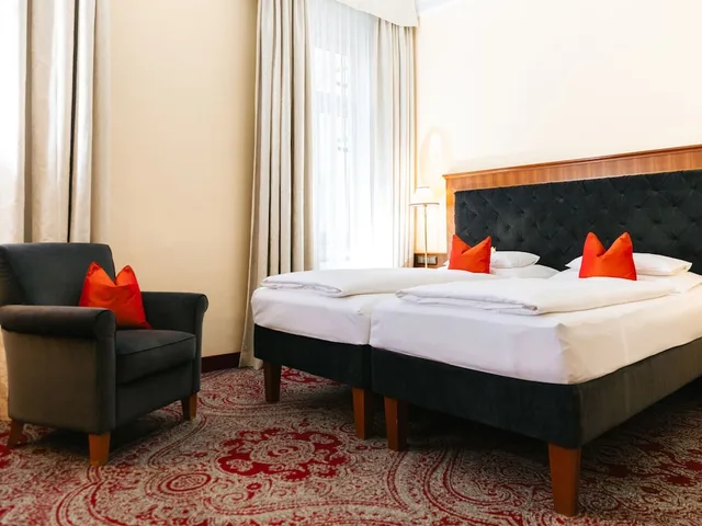 غرفة كلاسيكية بسريرين منفصلين، Hotel Kaiserhof Wien 3/6