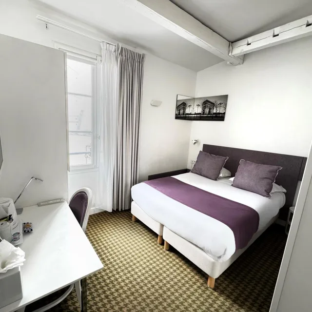 Single Room, Hotel Mistral 1/8