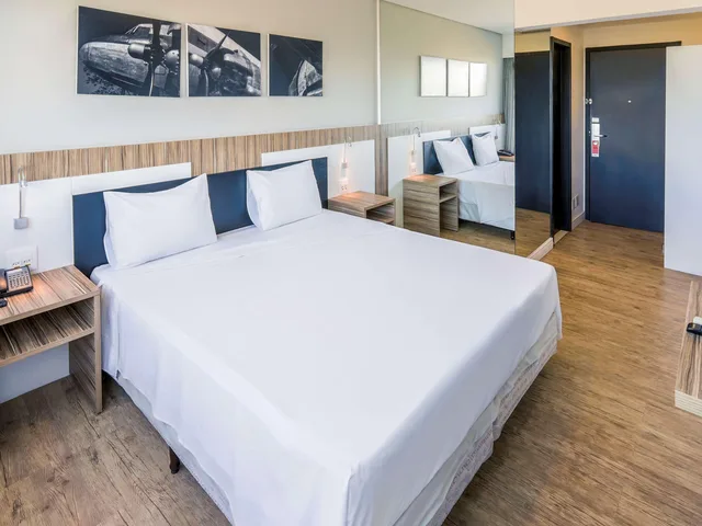 جناح عائلي بسرير مزدوج مع أريكة بمنطقة جلوس، Ibis Styles Confins Aeroporto 2/8