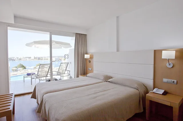 شقة سوبيريور بإطلالة على البحر بشرفة، Ponent Mar Aparthotel 2/5