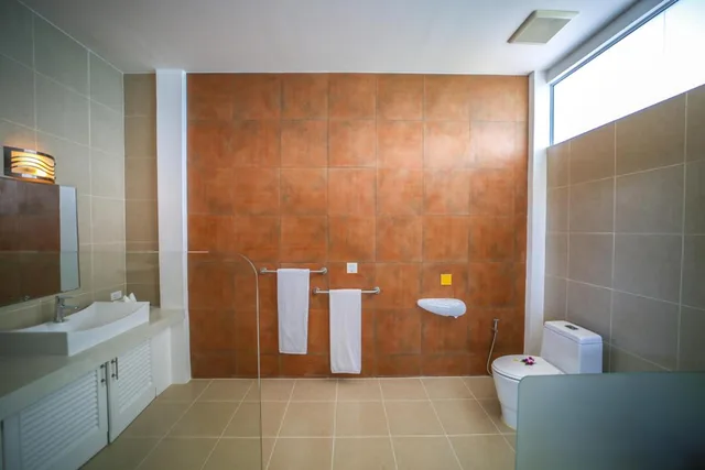 Suite, Double Bed, Beach Side, Pool Access، Summer Luxury Beach Resort and Spa 8/10