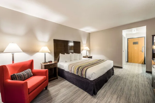 غرفة بسرير كينج، Country Inn and Suites By Radisson Cookeville TN 2/2