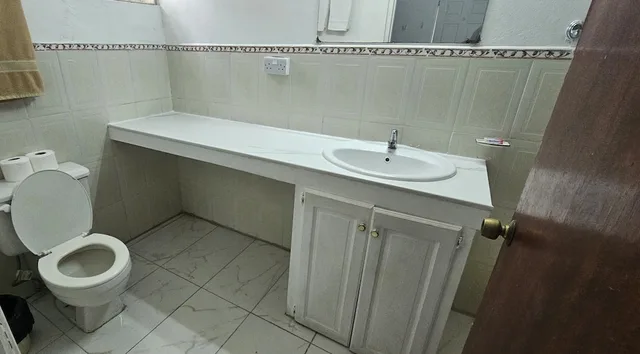 شقة كومفورت بسرير كوين بإطلالة على الحديقة بمطبخ صغير، Wave Crest Holiday Apartments 2/3