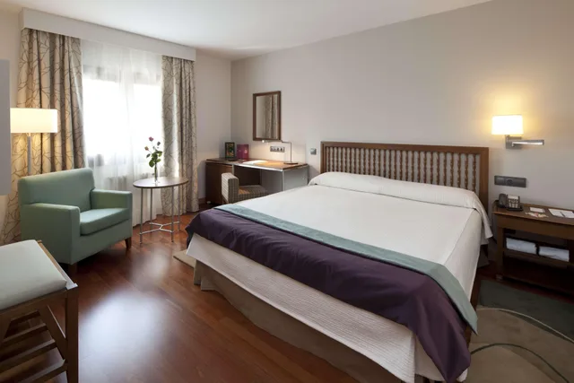 غرفة قياسية بسرير مزدوج، Parador De Villafranca Del Bierzo 3/3