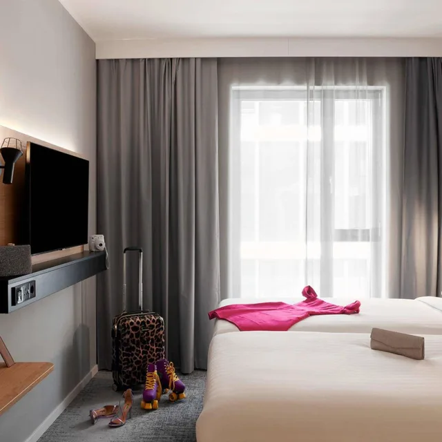 Moxy, Twin Beds، Moxy Milton Keynes 2/5