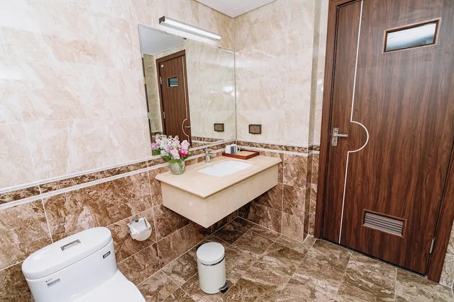 Family, 2 Double Beds, Lake View, Legend Westlake Hotel 4/5