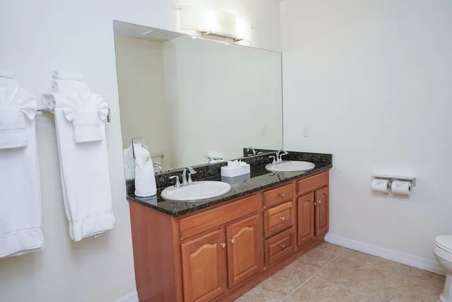 غرفة قياسية بسرير فردي، Holiday Inn Resort Grand Cayman, an IHG Hotel 3/3