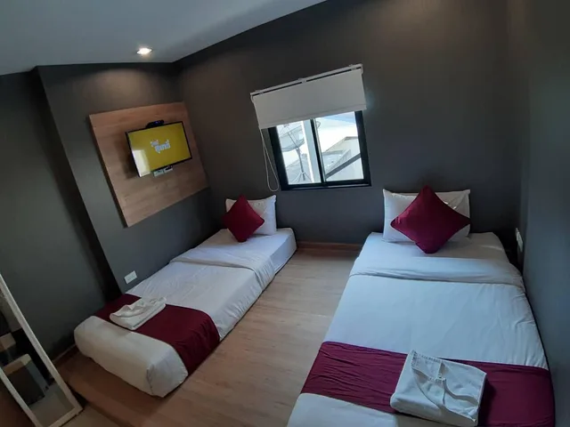 Deluxe Twin, Collection O Pratunam 19 Hotel 1/10