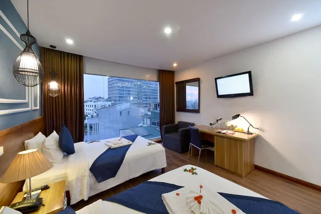 Suite, 1 King and 1 Single Beds, Grand View, Eternity Hotel 9/10