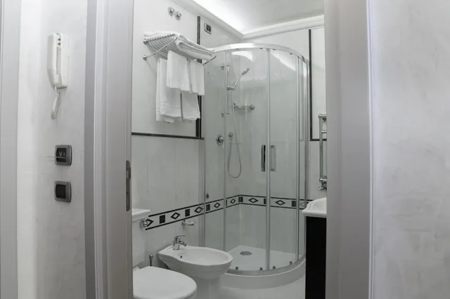 Double Bed, Street View، Il Salotto di Firenze 6/8