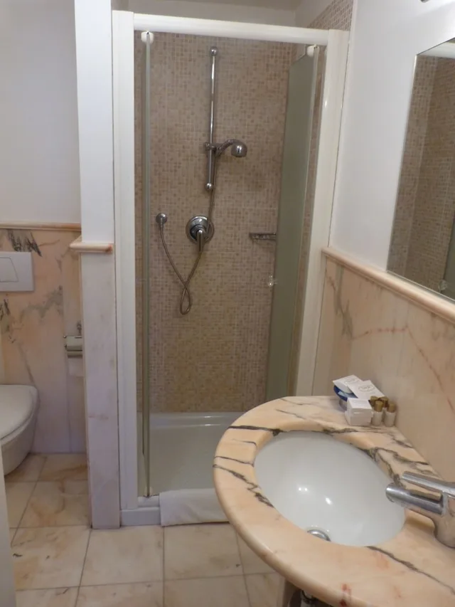 غرفة كلاسيكية بسرير مزدوج، Hotel Joli 4/5