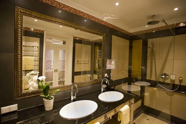 Studio, Suite, King Bed, Moknis Palais Hotel and Spa 8/10