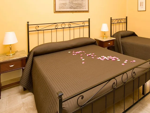 غرفة ثلاثية بحمام خاص، Hotel Pisa Tower 3/5