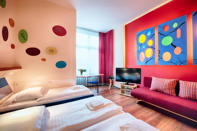 Family, ART-HOTEL CHARLOTTENBURGER HOF 7/10