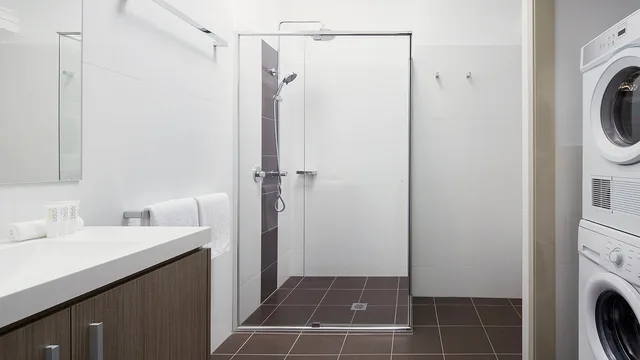 Pinnacle Apartments, Canberra 40/43