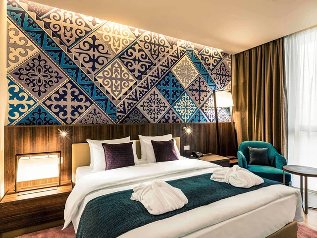 غرفة سوبيريور بسرير كينج، Mercure Almaty City Center 1/3