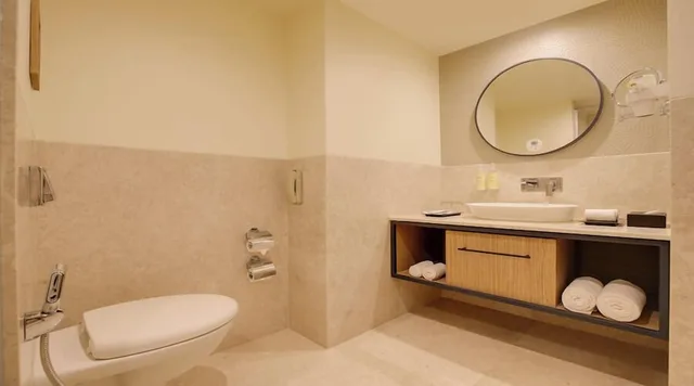Executive, Suite, King Bed, Lemon Tree Hotel Chinchwad Pune 5/6