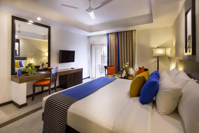 Superior, Pool Side, Terrace, Club Hotel Dolphin 1/1