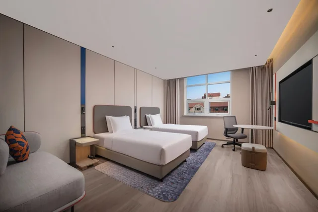 Standard, Twin Beds, Extra Floor Space، Holiday Inn Express Qingdao Downtown by IHG 1/3