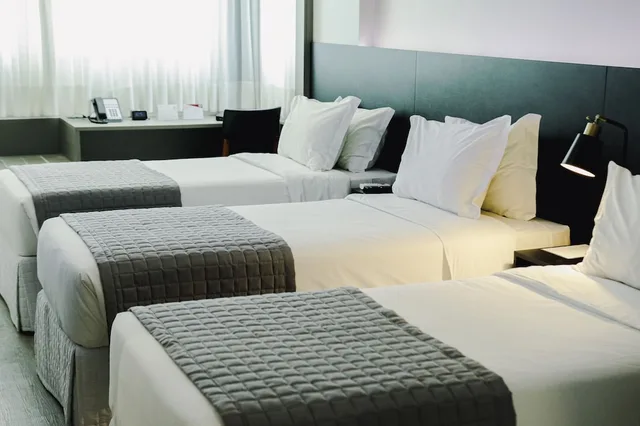غرفة ثلاثية بسريرين فرديين، Hotel Santa Inn 6/7