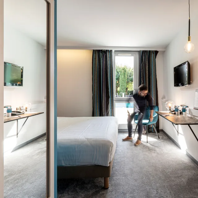 Room, King Bed, Best Western Hotel Restaurant Dauphitel 3/3