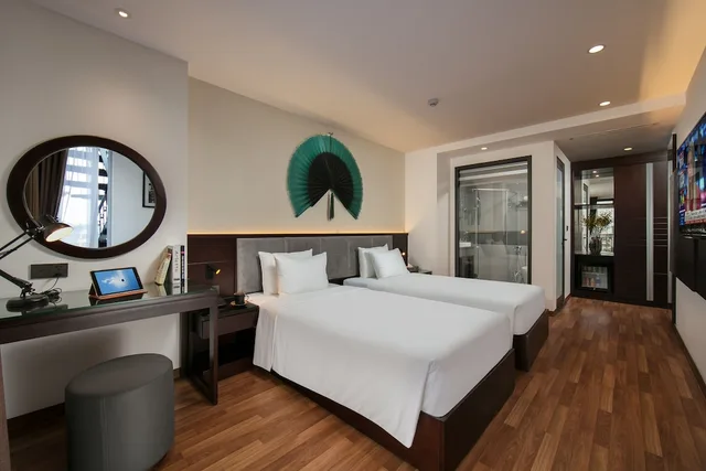Senior, Double or Twin Bed, City View، Hanoi Fiesta Hotel & Spa 2/5