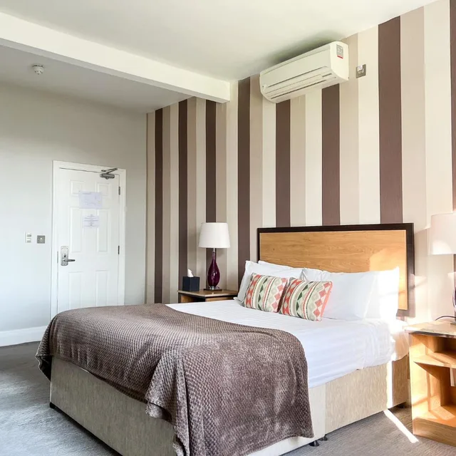 غرفة بسرير مزدوج بإطلالة على الحديقة، The Riverside House Hotel 1/2