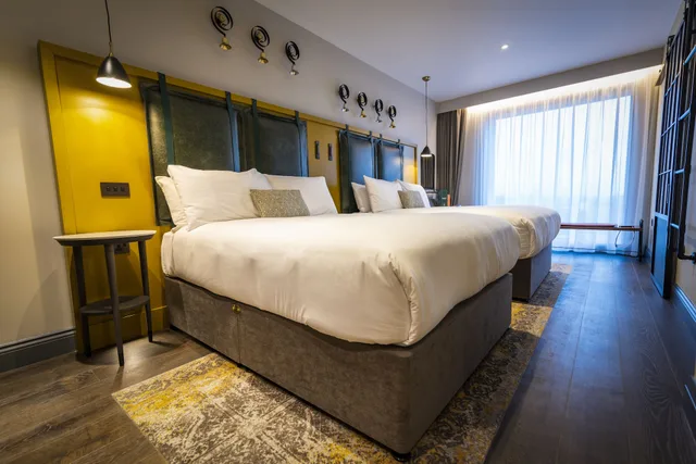 غرفة ديلوكس بسريرين مزدوجين، Clayton Hotel City of London 2/6