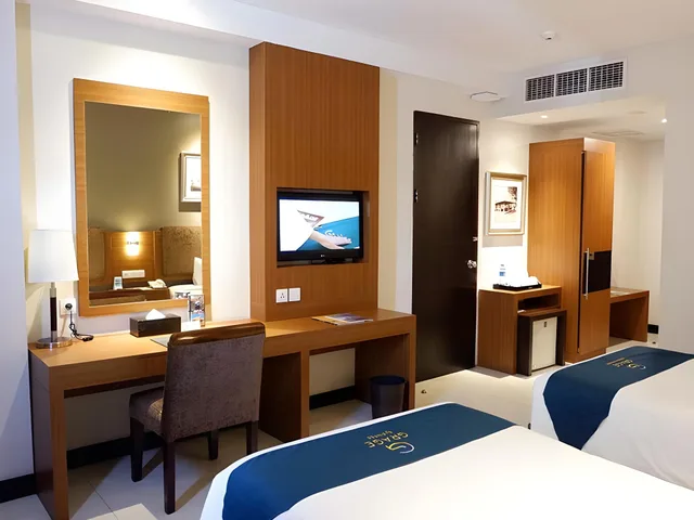 Business, Silver, 2 Double Beds، Grage Hotel Cirebon 2/2