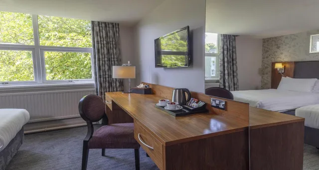 غرفة تنفيذية عائلية بسرير مزدوج، Hull Humber View Hotel, Sure Hotel Collection by BW 7/9