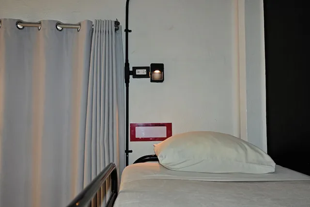 Female Dorm, 6 People, 3 Bunk Beds, Zephylo View، Hostel Mundo Joven Catedral 1/2