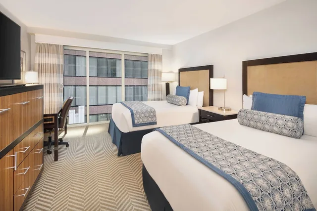 غرفة تقليدية بسريرين مزدوجين لذوي الإعاقة، The Westshore Grand, Tampa, A Tribute Portfolio Hotel 2/5