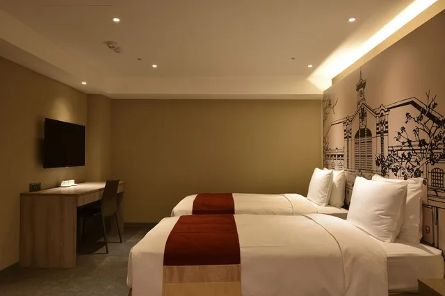Standard, Twin Beds, No Window، Green World Hotels Zhongxiao Taipei 1/5