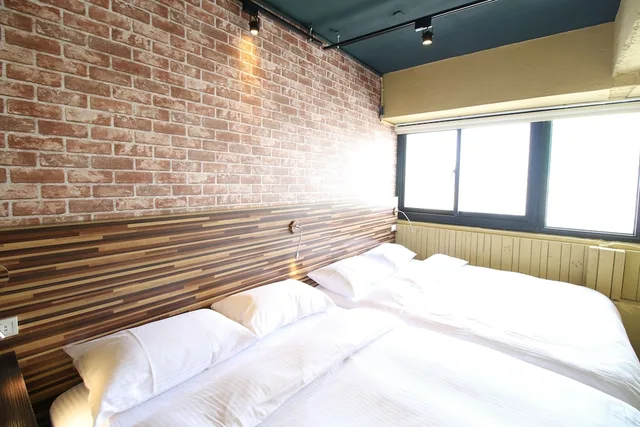 غرفة بزنس رباعية بسريرين مزدوجين، R10 Eco Hotel 1/10
