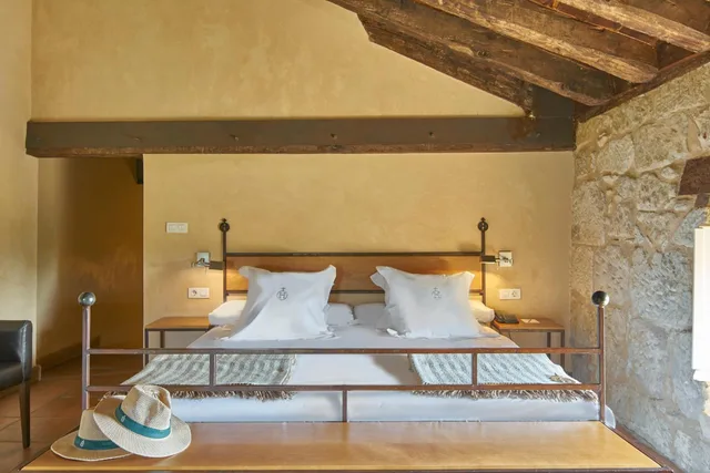 جناح، Hacienda Zorita 4/10