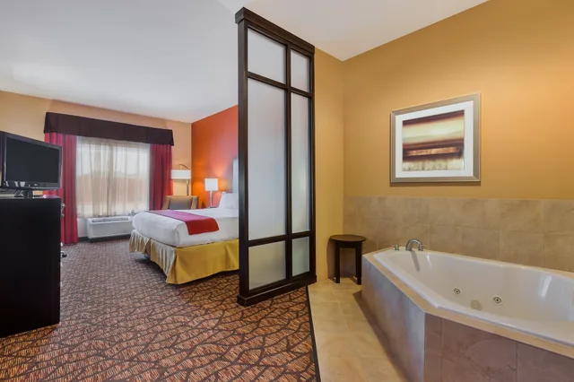 غرفة قياسية بسرير كينج، Holiday Inn Express Hotel And Suites Alpine Southeast 6/8