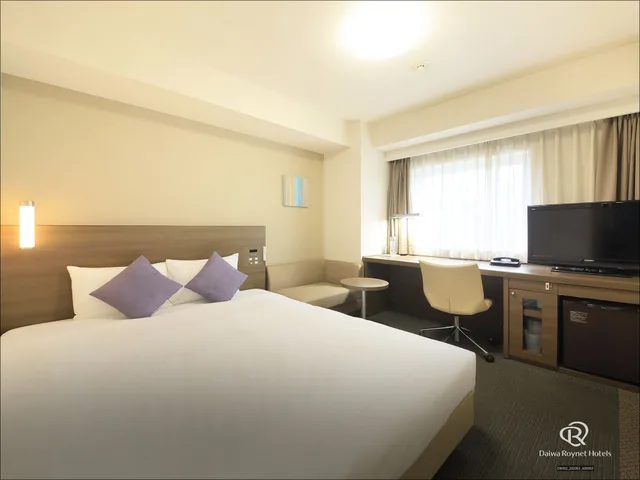 Moderate, Double Bed, North Wing, Smoking، Daiwa Roynet Hotel Yokohama Kannai 1/5