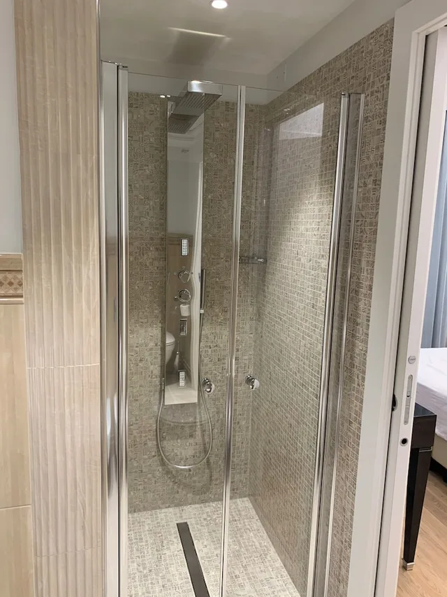 غرفة تنفيذية بسرير كوين، Grand Hotel Gallia 4/5