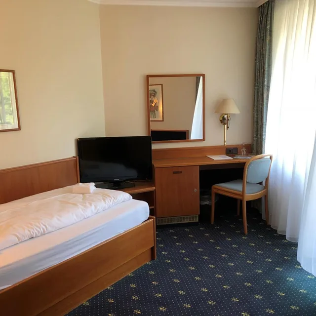 غرفة مفردة بشرفة، Karaman Group Hotel 3/8