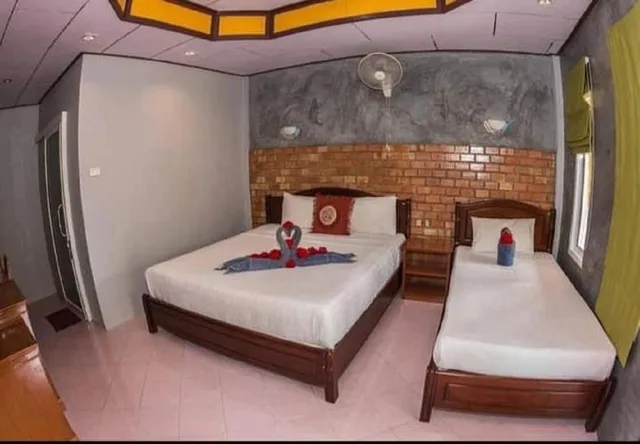غرفة ثلاثية بإطلالة على الحديقة، Lanta New Beach Bungalows 2/3