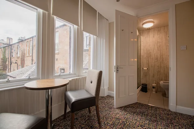 استوديو كلاسيكي بسرير كينج، Embassy Apartments 10/10
